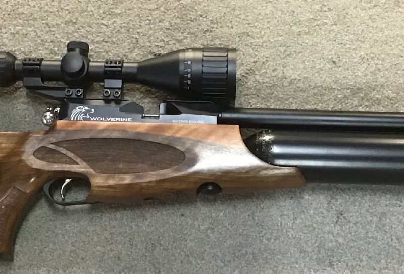 Second Hand Daystate Wolverine B-Type .22 (5.5mm) with Walnut Ambidextrous Thumbhole StocK