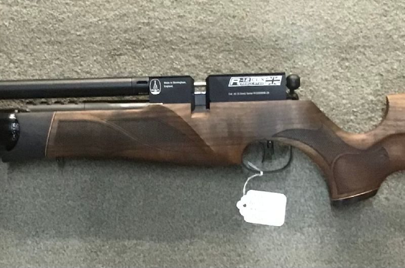 BSA R12 BOLT ACTION SALE - SUPER CARBINE WALNUT .22 CAL / OFFER ENDS END OF FEBRUARY